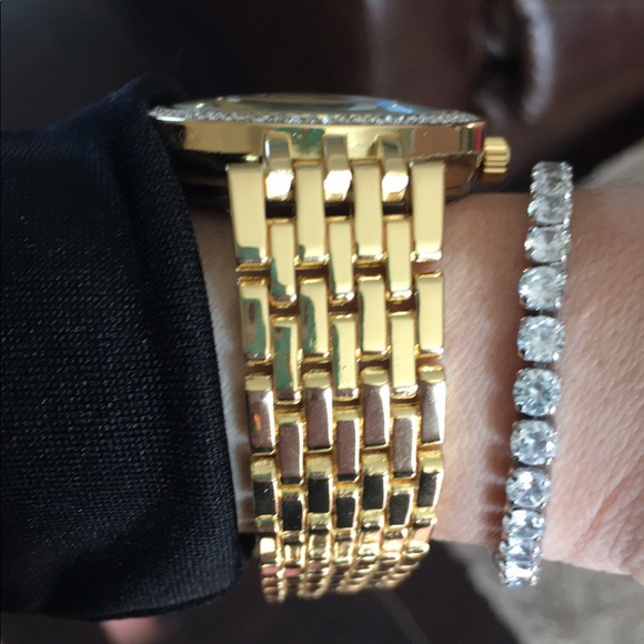 All GOLD color Michael Kors ladies watch - Picture 2 of 2